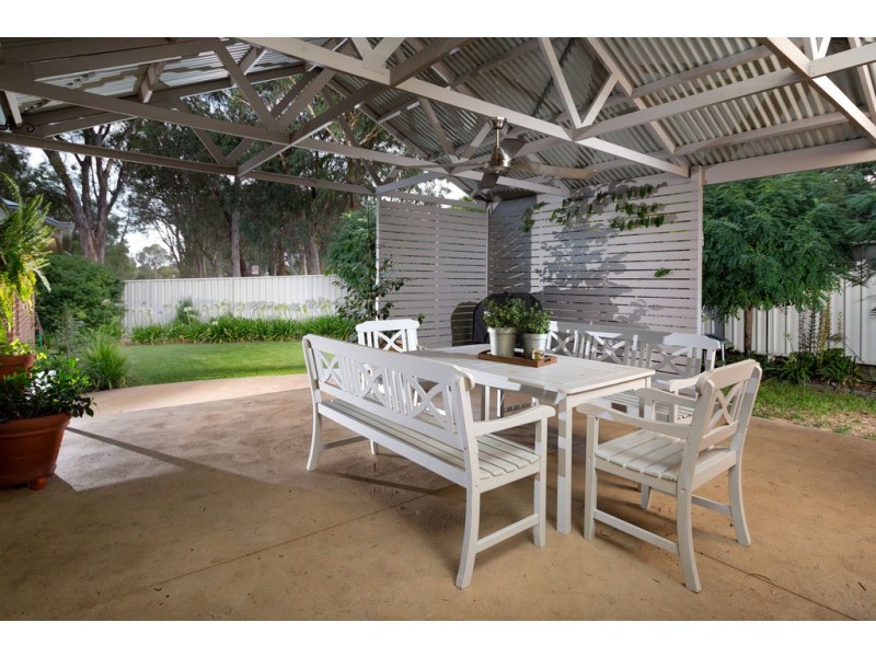 4 Pitcher Place, Wodonga VIC 3690