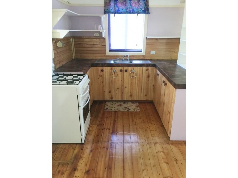 8 Kiewa-Bonegilla Road, Tangambalanga VIC 3691