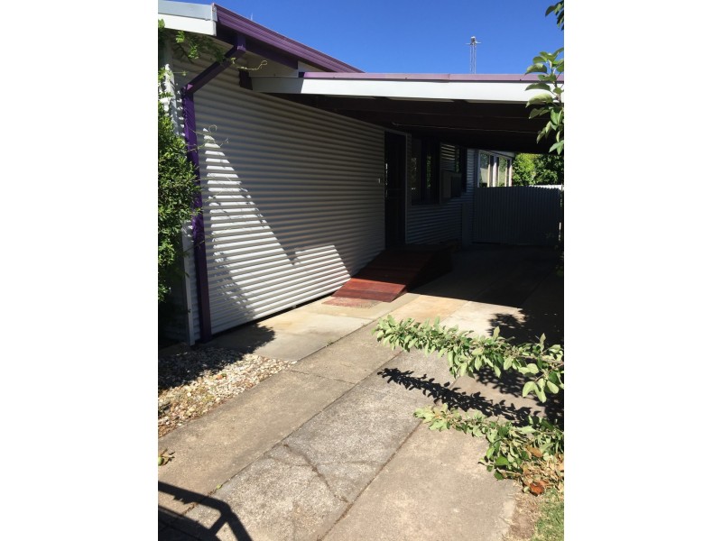 8 Kiewa-Bonegilla Road, Tangambalanga VIC 3691