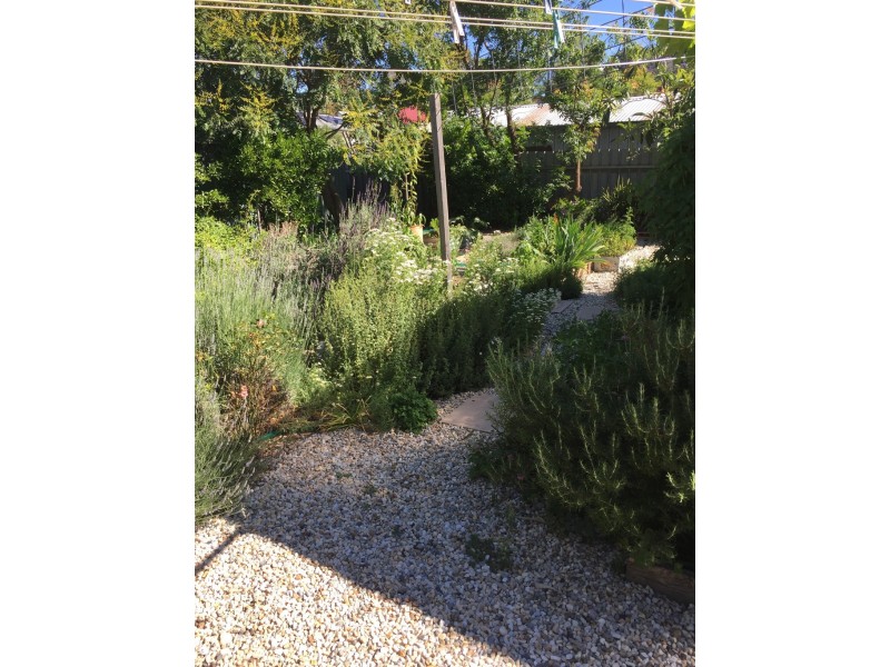 8 Kiewa-Bonegilla Road, Tangambalanga VIC 3691