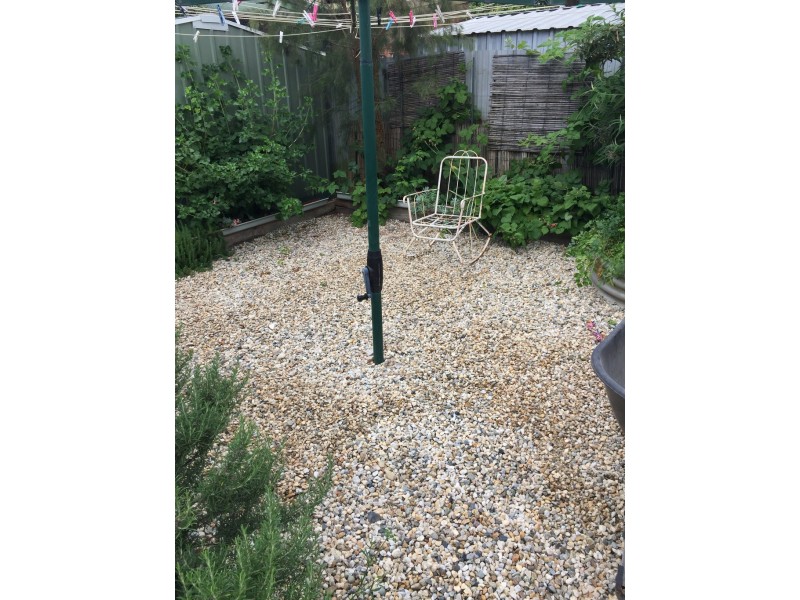 8 Kiewa-Bonegilla Road, Tangambalanga VIC 3691