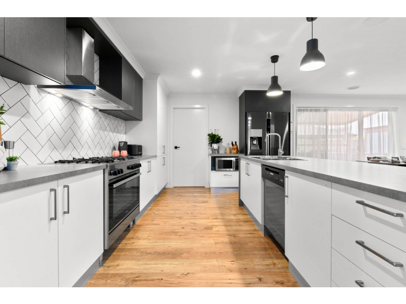 5 Yarra Mews, Thurgoona NSW 2640