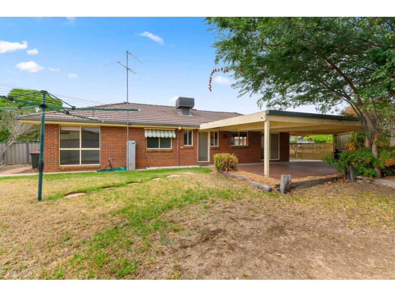 6 Jason Circuit, Wodonga VIC 3690