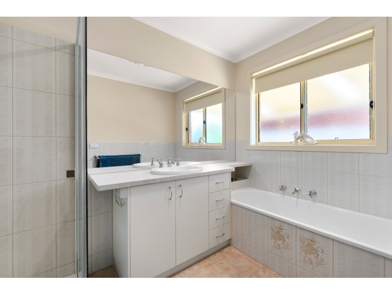 1/44 Mayfair Drive, Wodonga VIC 3690