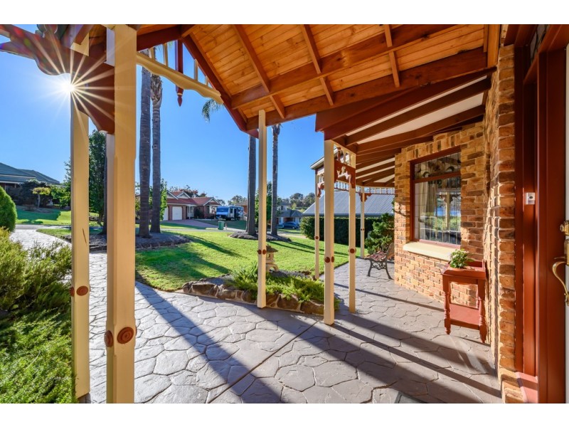 1 Haldon Court, Wodonga VIC 3690