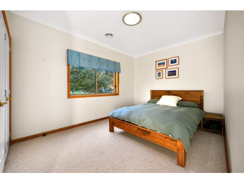 15 Donnington Drive, Wodonga VIC 3690