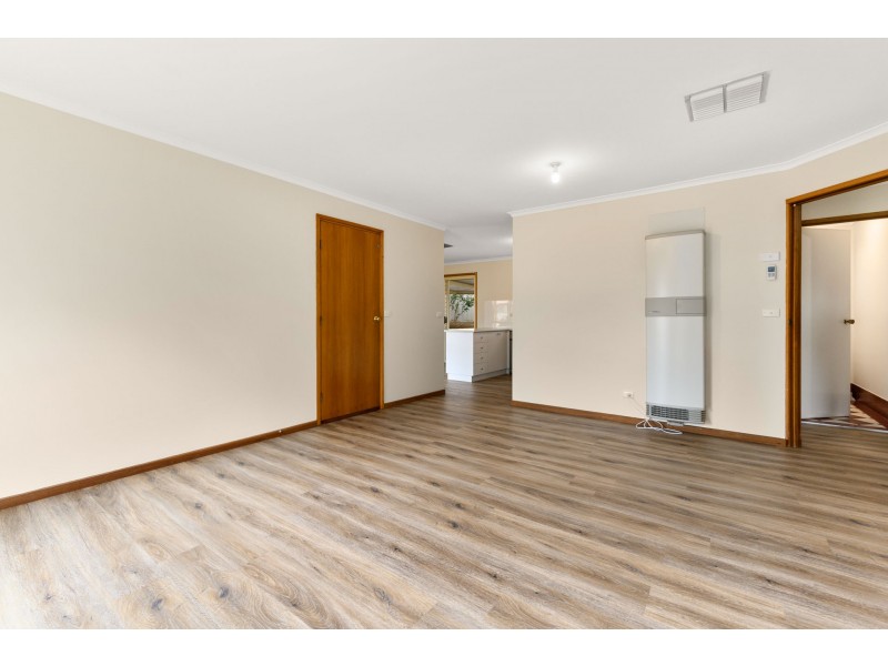 6 Jason Circuit, Wodonga VIC 3690