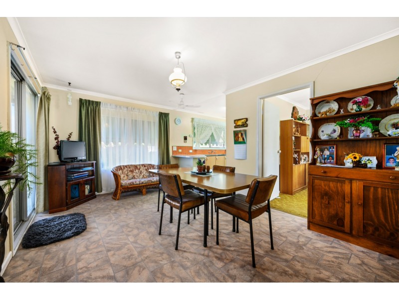 8 Rex Court, Wodonga VIC 3690