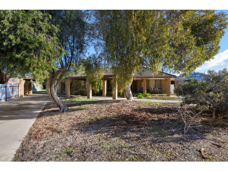 1/1 Robert Crescent, Wodonga VIC 3690