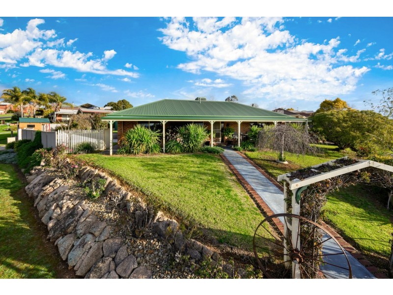 38 Milos Boulevard, Wodonga VIC 3690