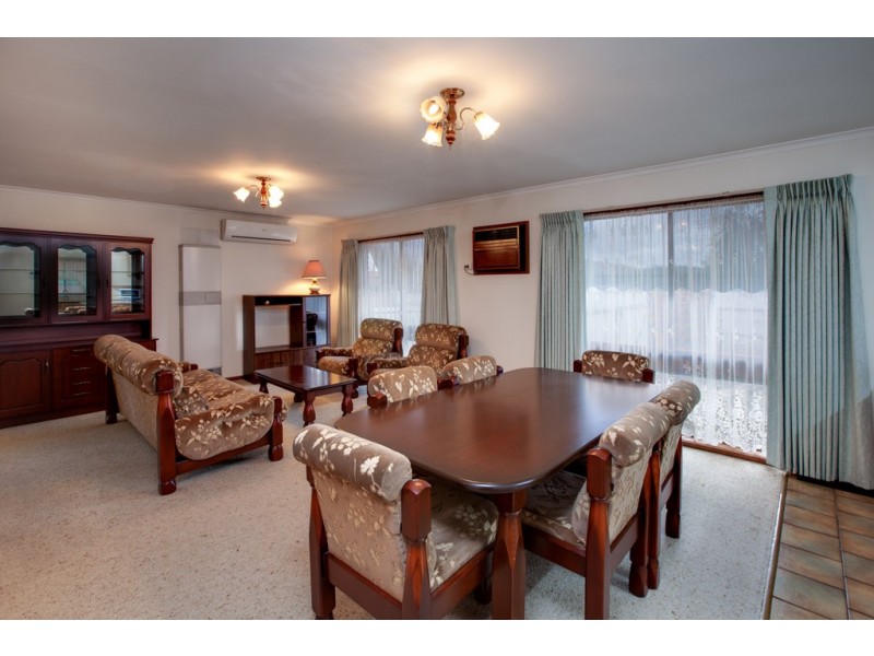 1/10 Brent Court, Lavington NSW 2641