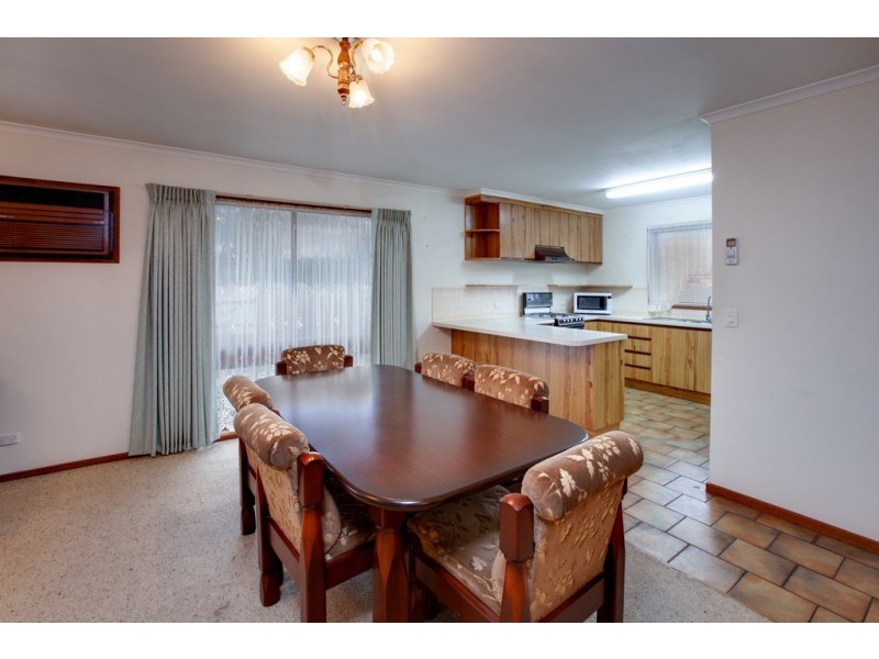 1/10 Brent Court, Lavington NSW 2641