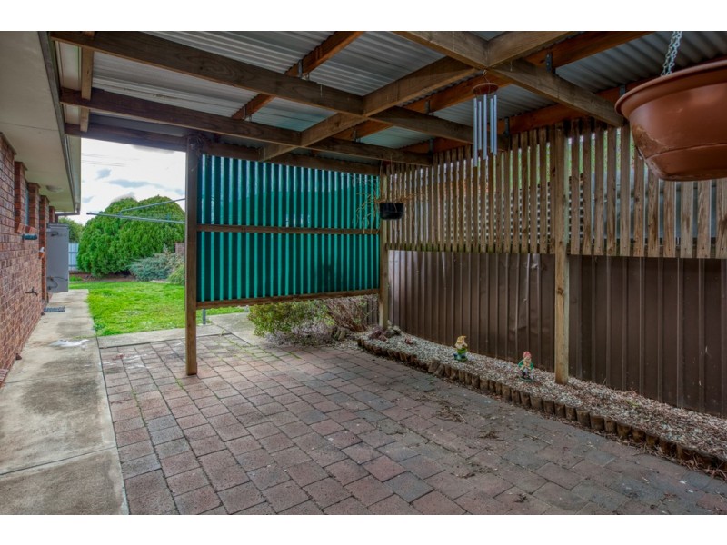 1/10 Brent Court, Lavington NSW 2641