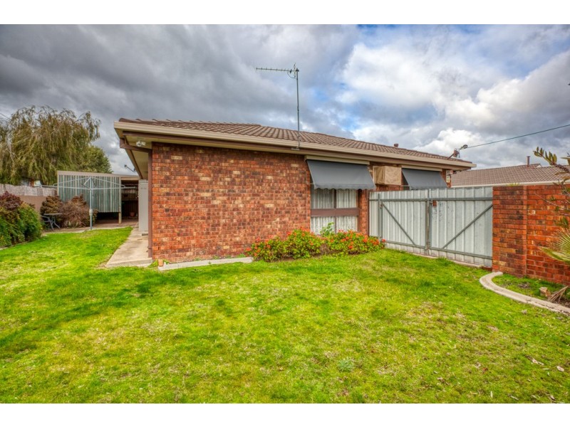 1/10 Brent Court, Lavington NSW 2641