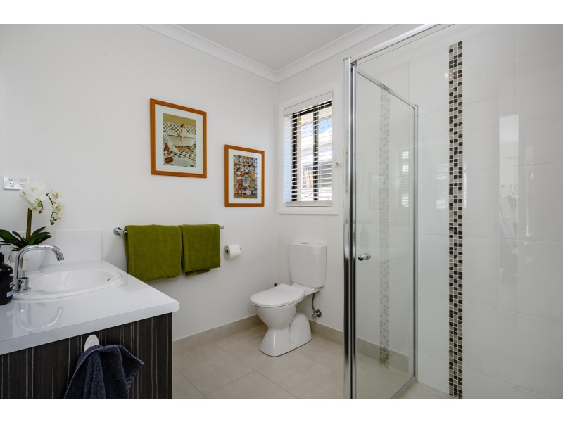 24 Sweetwater Drive, Henty NSW 2658