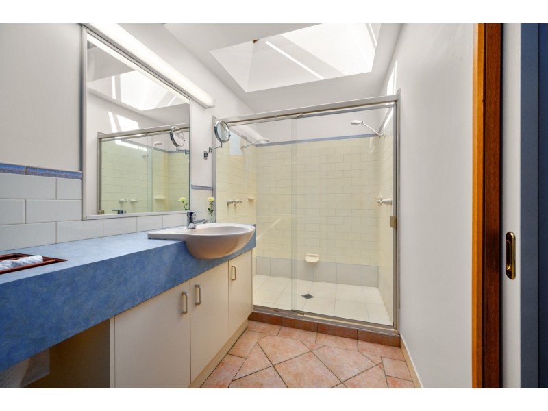 18 Glen Avon Terrace, Wodonga VIC 3690