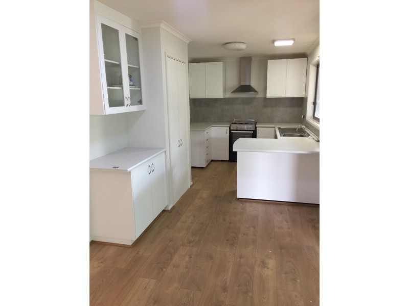 13 Jade Court, Wodonga VIC 3690