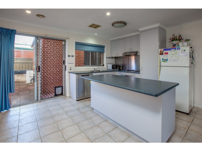 8 Fussel Court, Wodonga VIC 3690