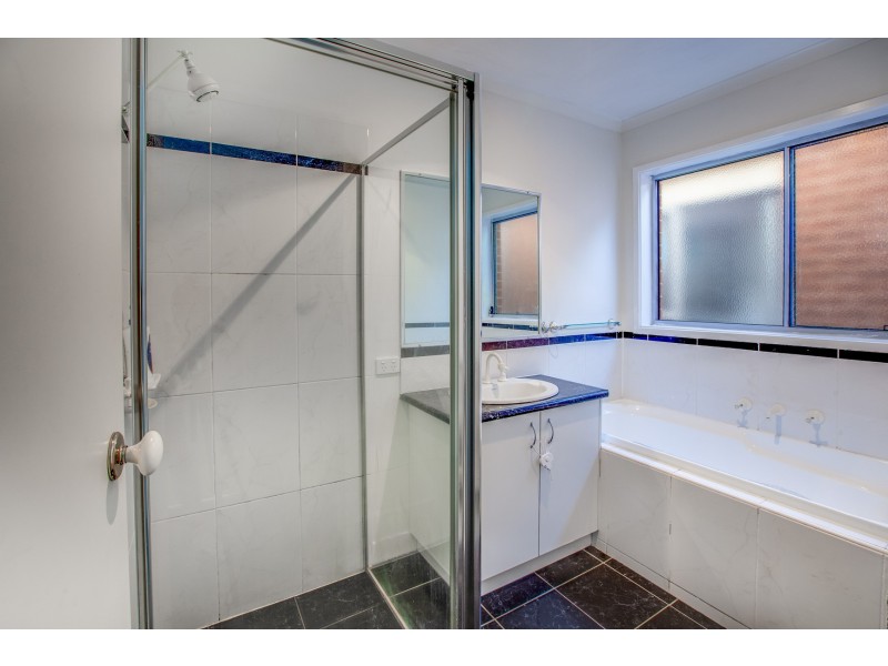 8 Fussel Court, Wodonga VIC 3690