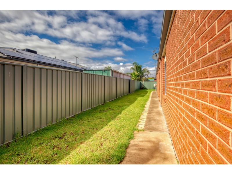 8 Fussel Court, Wodonga VIC 3690