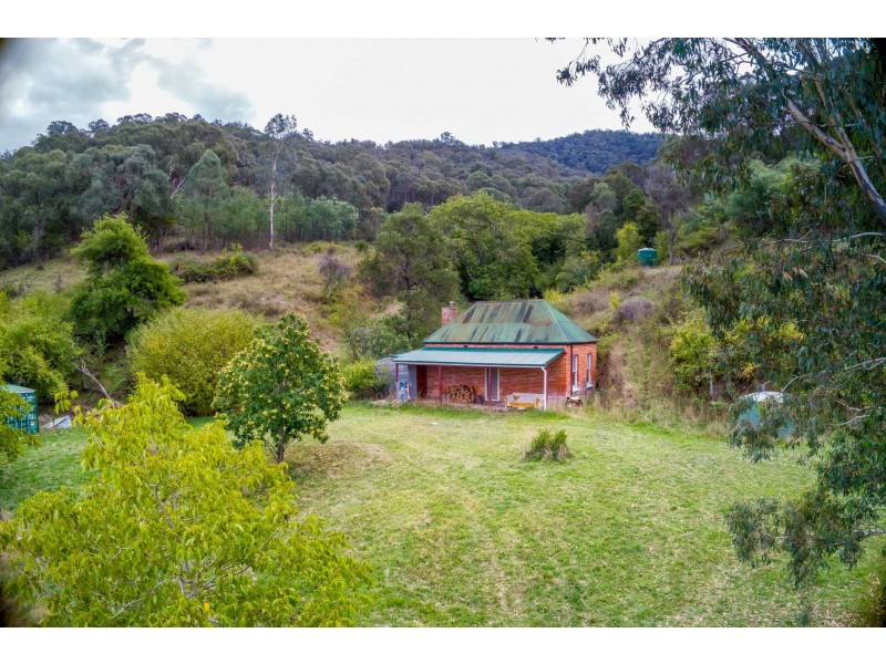 821 Mitta North Road, Eskdale VIC 3701