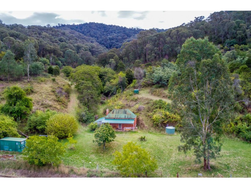 821 Mitta North Road, Eskdale VIC 3701