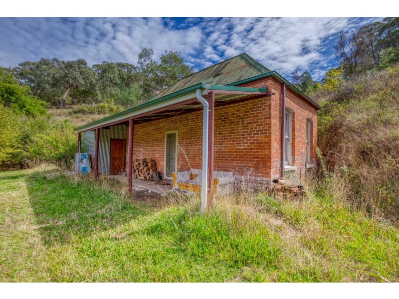 821 Mitta North Road, Eskdale VIC 3701