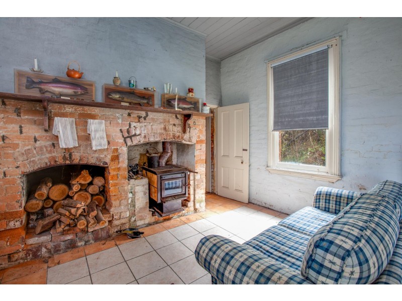 821 Mitta North Road, Eskdale VIC 3701