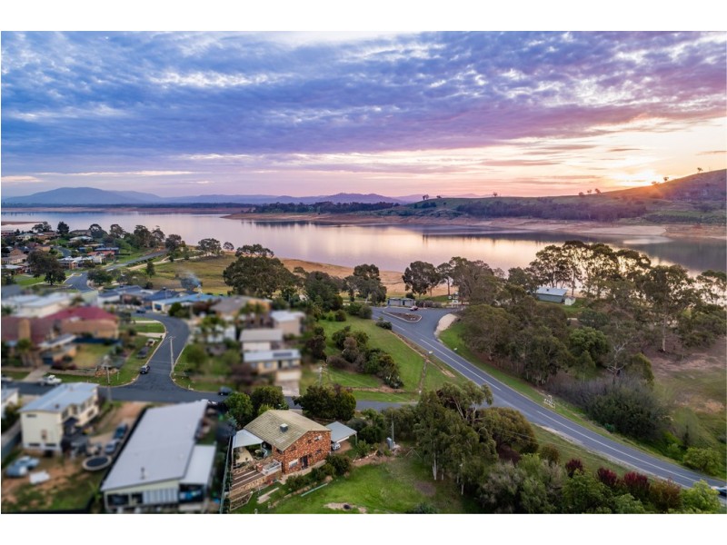 1 Hillcrest Avenue, Bellbridge VIC 3691