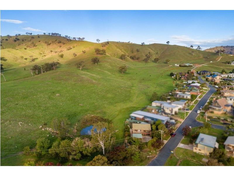 1 Hillcrest Avenue, Bellbridge VIC 3691