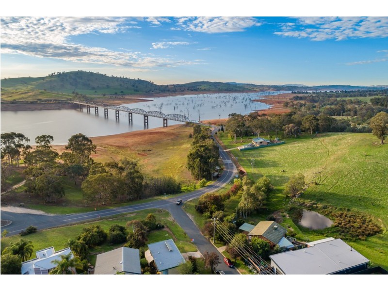 1 Hillcrest Avenue, Bellbridge VIC 3691