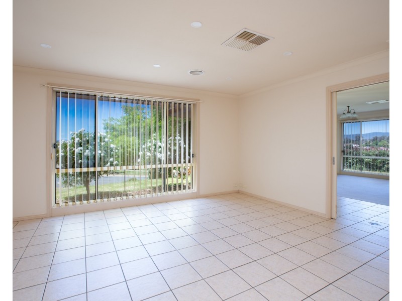 25 Kingfisher Drive, Wodonga VIC 3690