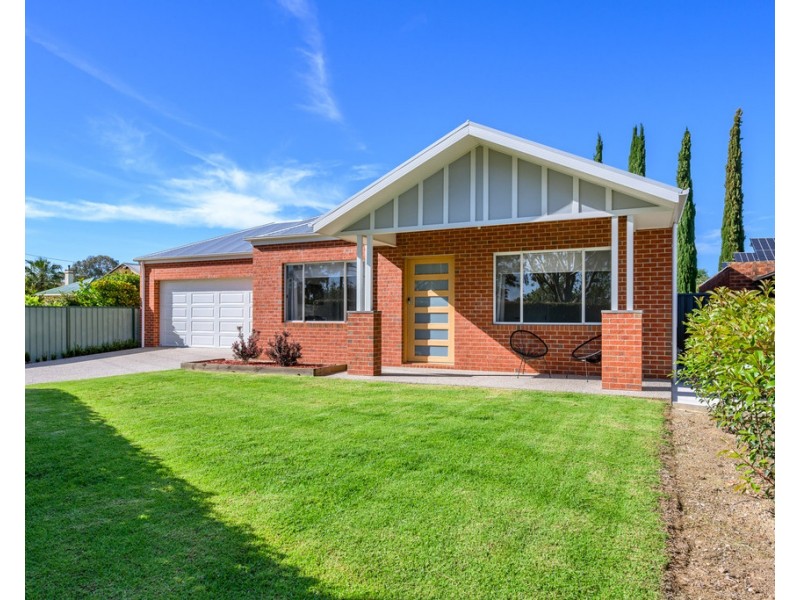 15 Thomas Mitchell Drive, Wodonga VIC 3690