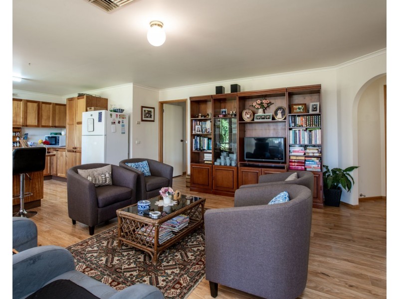 21 McCulloch Crescent, Wodonga VIC 3690