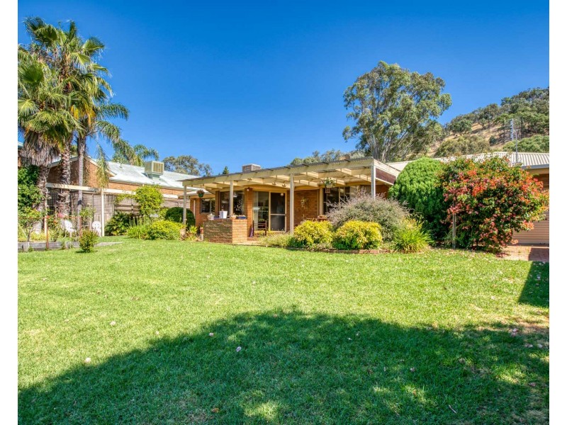 21 McCulloch Crescent, Wodonga VIC 3690