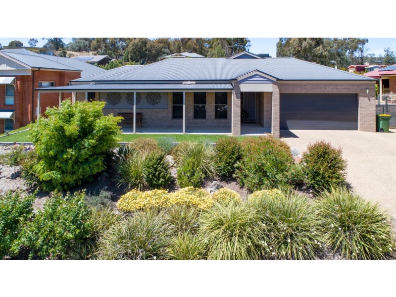 8 Peregrine Place, Wodonga VIC 3690