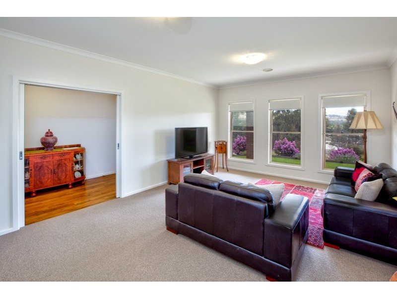 8 Peregrine Place, Wodonga VIC 3690