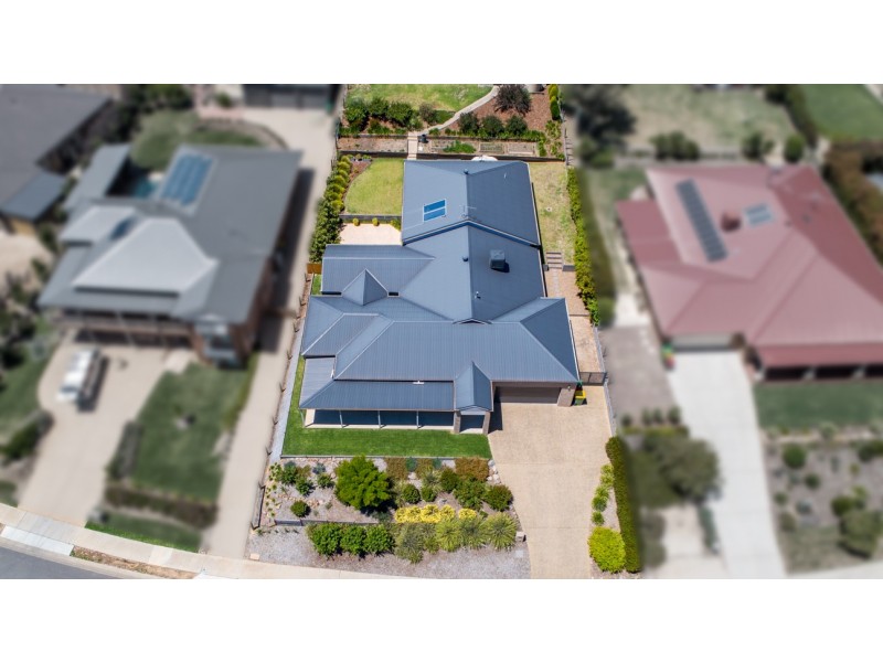 8 Peregrine Place, Wodonga VIC 3690