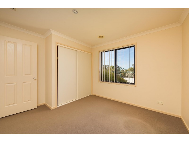 13 Montclair Avenue, Wodonga VIC 3690