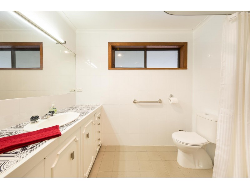 50 Coyles Road, West Wodonga VIC 3690