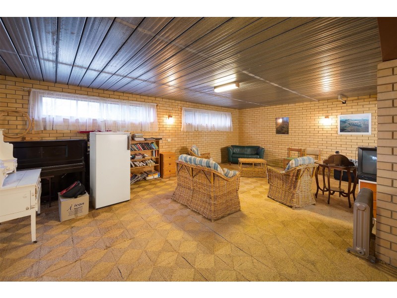 50 Coyles Road, West Wodonga VIC 3690