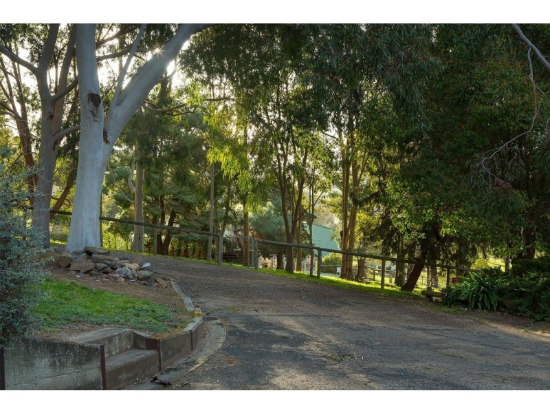 50 Coyles Road, West Wodonga VIC 3690