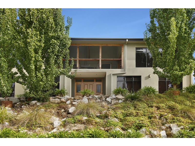 18 Avondale Drive, Wodonga VIC 3690