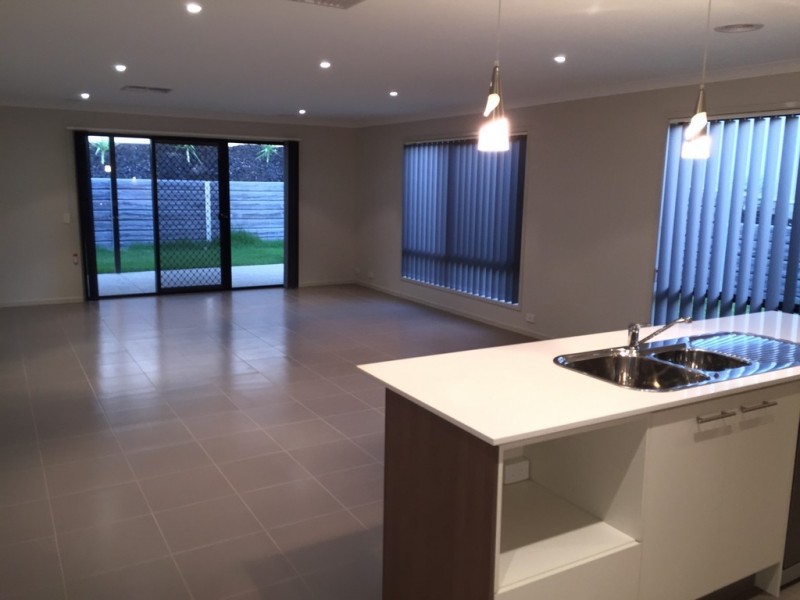 27 Victoria Cross Parade, Wodonga VIC 3690