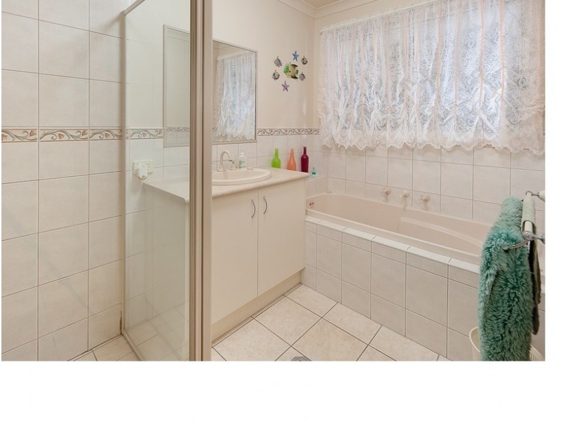 25 Kingfisher Drive, Wodonga VIC 3690