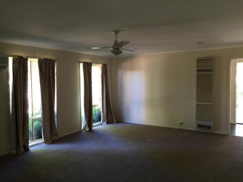 4 Azure Drive, Wodonga VIC 3690
