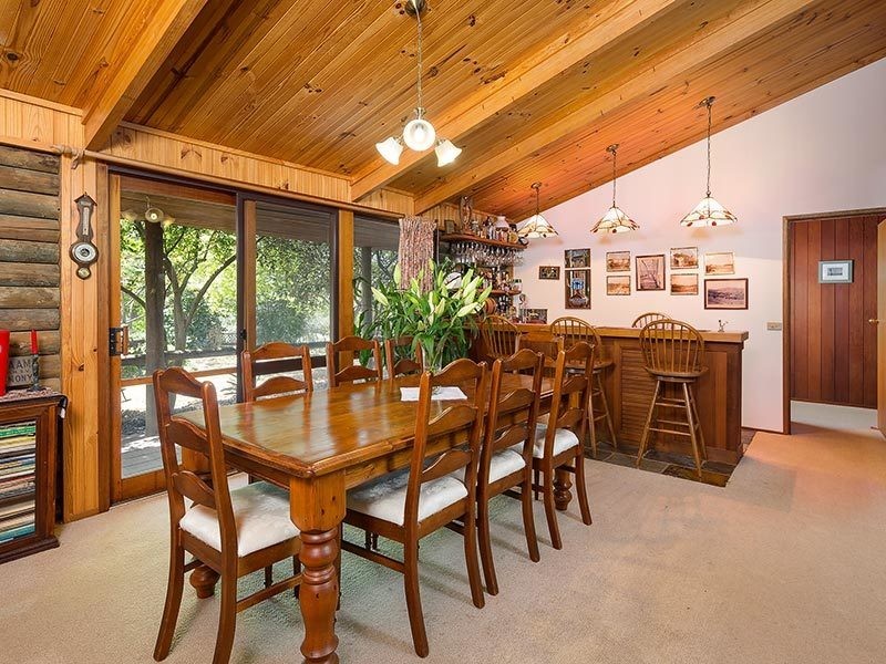 953 Lake Road, Bethanga VIC 3691