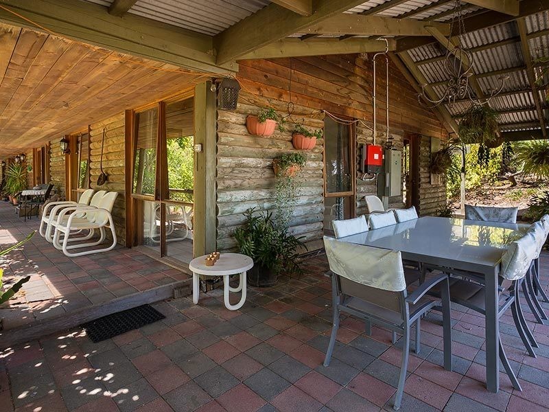 953 Lake Road, Bethanga VIC 3691