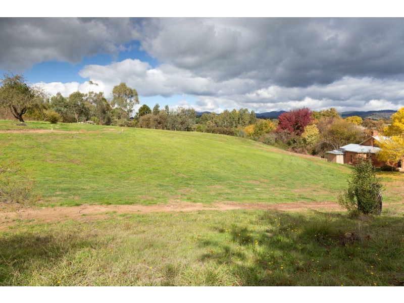 4 Railway Avenue, Yackandandah VIC 3749