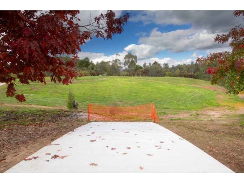 4 Railway Avenue, Yackandandah VIC 3749